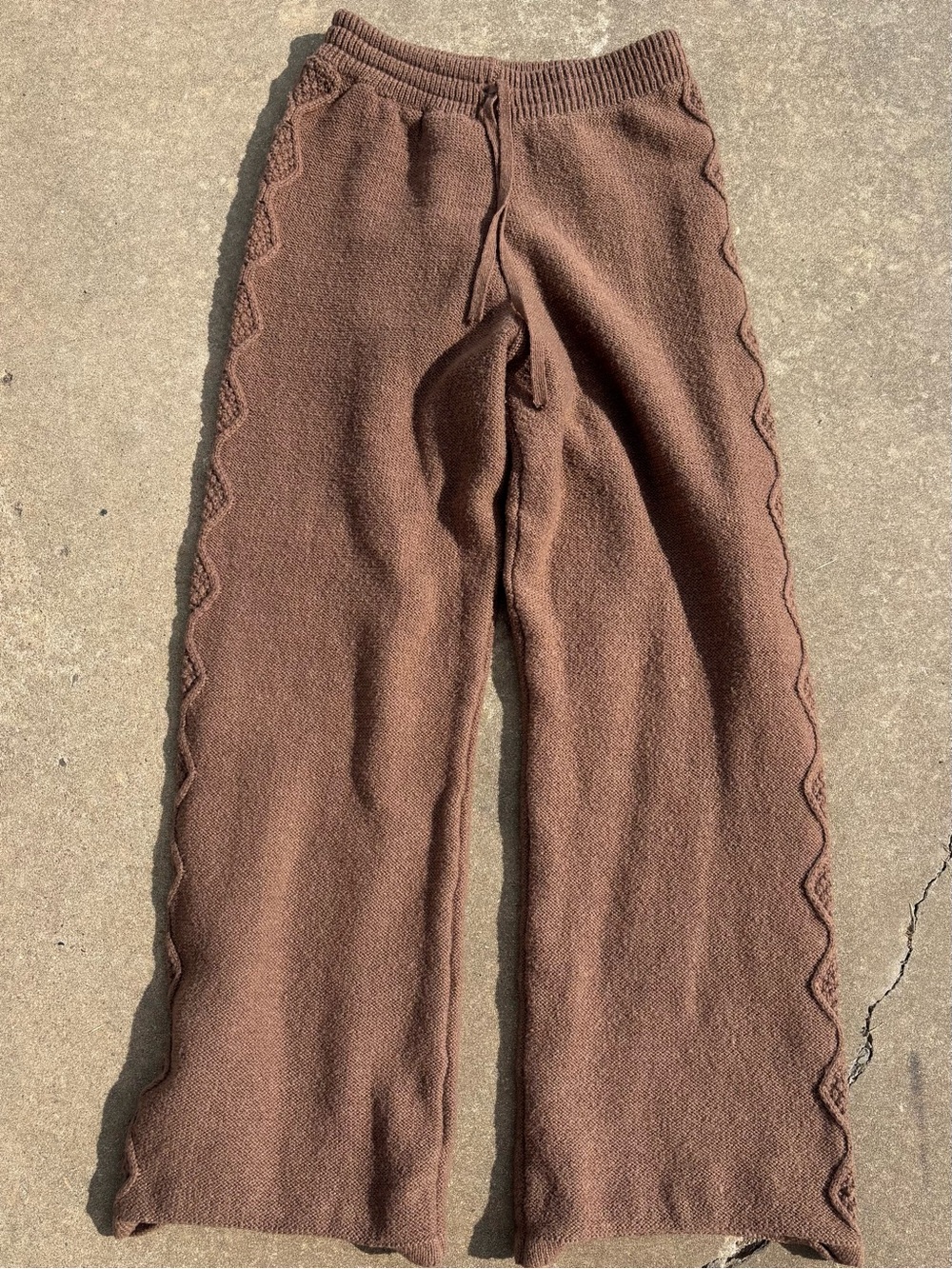 SHEIN Chocolate Brown Knit Wide-Leg Joggers with Scallop Trim